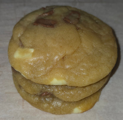 Two Tone Love(Milk & White Choc. Chunk)